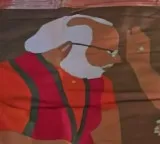 Varanasi weaver's heartfelt birthday gift for PM Modi: A silk-thread portrait with mother