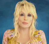 Dolly Parton gets tribute by ‘friend’ Sally Field and performance by Reba McEntire at Emmys