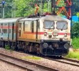 Sachkhand Express 33 hour journey and free food for passengers