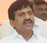 Ponguleti Srinivas Reddy Says Full Evidence Exists On KCR And Harish Rao Lands