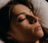 Does sleeping late at night lead to weight gain what the study says
