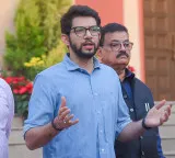 Satish Salian issues Rs 500 crore defamation notice to Aaditya Thackeray outside 'Matoshree'