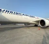 Turkish Airlines flight returns to Istanbul amid drone attacks near Moscow