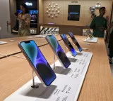 Mobile phone retailers seek exemption from UPI charges