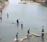 Tension at Telangana's Jurala project as farmers intensify protest demanding water