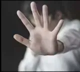 Delhi horror minor girl gang raped by men posing as police officers