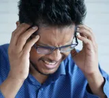 Headache causes and eye related symptoms to watch out for