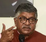 BJP slams Congress over allegations against Election Commission of India