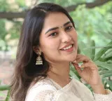 'తత్వం'లో నటించడం లక్కీగా ఫీలవుతున్నాను: హీరోయిన్‌ దష్విక