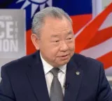 Taiwan presses Trump on $14 billion arms deal