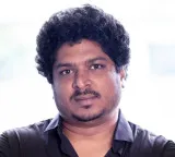 'తత్వం'లోని ఉత్కంఠ అందరికి థ్రిల్ల్‌ను కలిగిస్తుంది: దర్శకుడు అర్జున్‌ కోలా