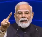 Indian who prevented 9 11 style tragedy PM Modi praises Captain Smith