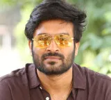 'తత్వం'లో క్లైమాక్స్‌ను ఎవరూ గెస్‌ చేయలేరు: హీరో దినేష్‌ తేజ