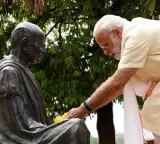 Narendra Modi emphasizes Viksit Bharat through Mahatma Gandhi ideals