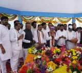 Telangana Governor, CM pay tributes to Mahatma Gandhi at Bapu Ghat in Hyderabad