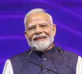 Narendra Modi 25 years as head of government one of the few leaders