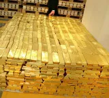 Gold Price Surges by 1900 Rupees in a Single Day