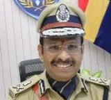 Hyderabad Commissioner urges citizens not to come out on roads to celebrate birthdays