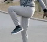 Can you stand on one leg for 10 seconds what this test says about your health