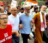 High tension at Jantar Mantar Police crackdown on CJP protest
