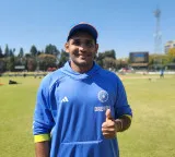 Ranji Trophy Deshpande shines with hat-trick and Jadeja scores century
