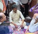 Tamil Nadu CM Vijay visits Indrakeeladri and performs special prayers to Kanaka Durgamma