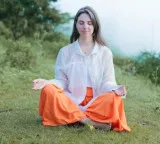 What to think while meditating 7 easy ways to keep your mind calm