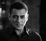 Salman Khan lauds Ranbir Kapoor, Ranveer Singh on \'Koffee With Karan\': Both are fantastic actors