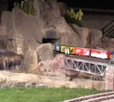 American homebuilder builds 4000 foot railway track in his backyard