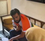 Delhi police visit Cockroach Party leader home after Tiranga Yatra call