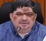 Ponnam Prabhakar says RTC lands will be sold if necessary to pay retired employee dues