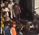 Kolkata Durga Puja tragedy 19 devotees killed in stampede