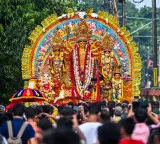 Over 700 Durga idols immersed in Hooghly river till 7 pm