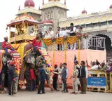 Revanth Reddy attends Mysore Dasara celebrations on CM DK Shivakumar invitation