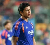 Vaibhav cannot walk in right now; he has years to get opportunities: Iyer

