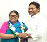 Gunda Lakshmi Devi joins YSRCP in a major shock to TDP