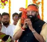 Stop water diversion to Dindi Palamuru leaders request Minister Uttam Kumar Reddy