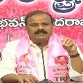 Karne Prabhakar slams Congress leaders over Pothireddypadu