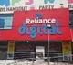 40 lakh worth mobile phones stolen from reliance digital
