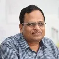 Delhi health minister Satyender Jain tested corona negative