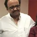 SP Balasubrahmanian celebrates his 51 marriage anniversary at Hospital