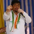 Ponnam Prabhakar take a jibe at CM KCR on corona management