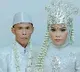 Indonesian elderly man send divorce papers to his teenage wife family memvers