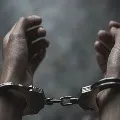 Man tonsure his friend for not to pay his loan back