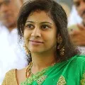 BJP leader yamini sadineni tears on attacks on Temples