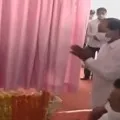 kcr lays foundation stone to it park
