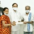 Farmer Phanikera Mallaiah invites CM KCR to his daughter marriage