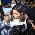Deepika Padukone mobbed in Mumbai