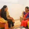 Kalvakuntla Kavitha assures a family to revive