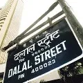 Stock markets close in green